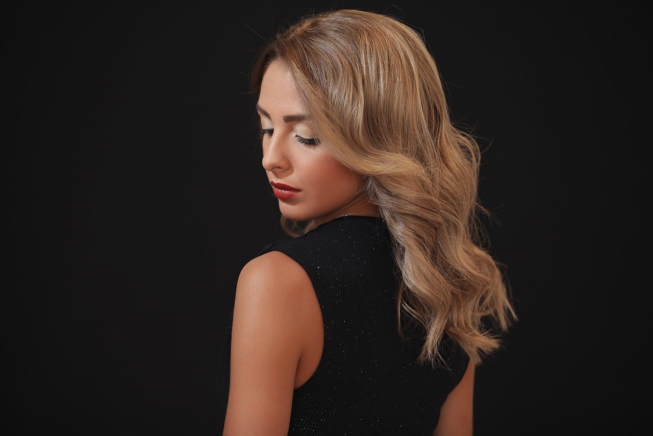 Kodėl kai kurie žmonės traukia visus aplink save?